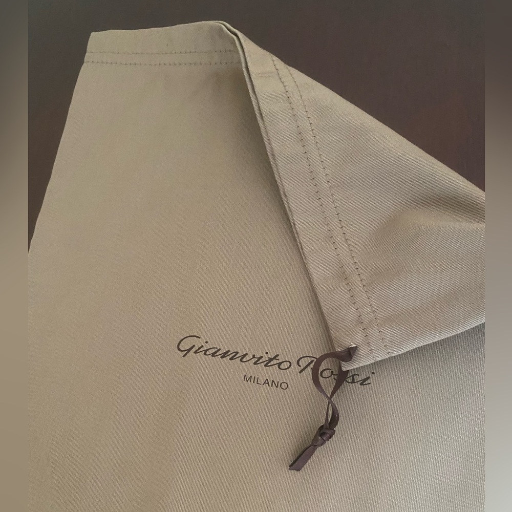 New Gianvito Rossi Beige Shoes/Dust Bag with Drawstring